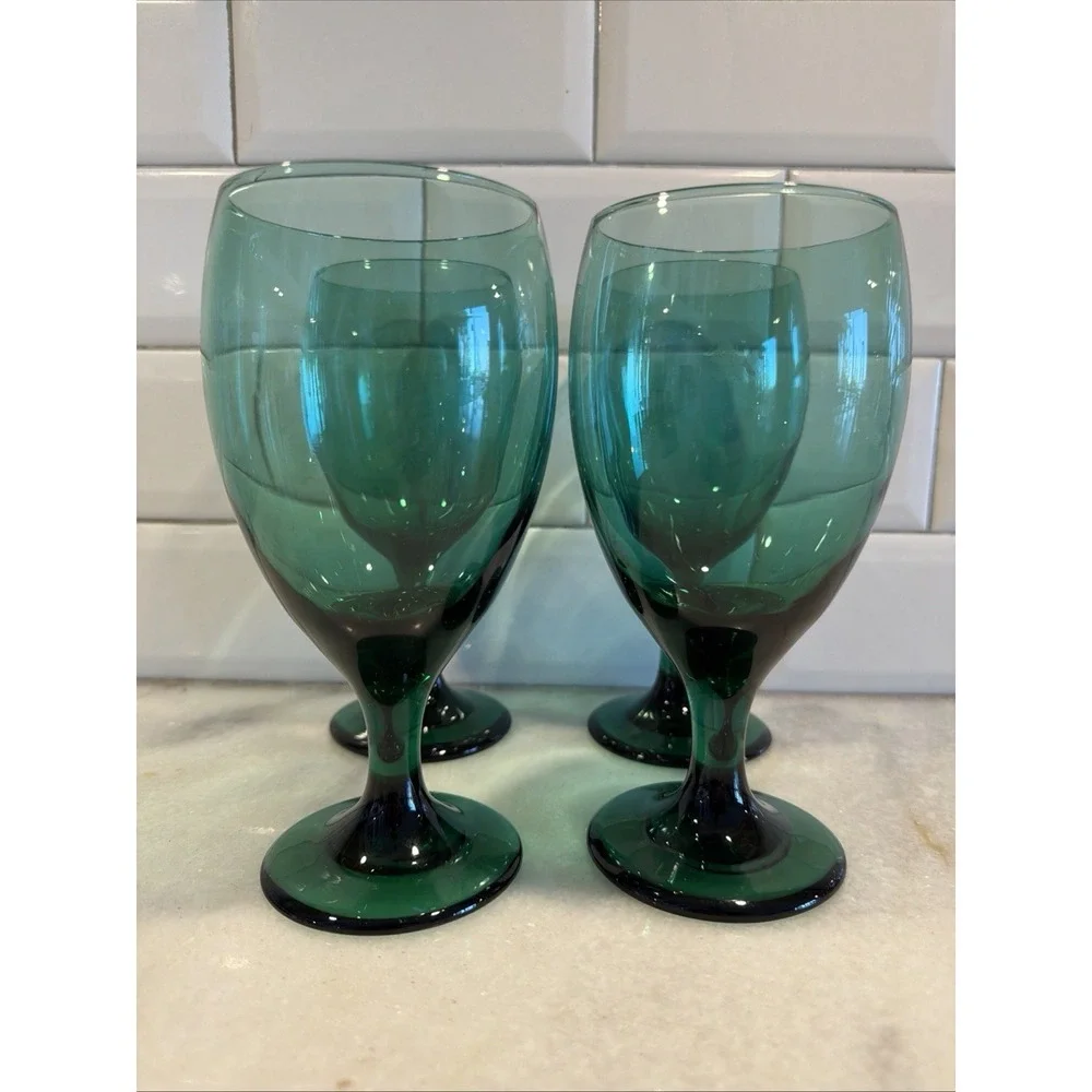 Set Of 4 Vintage LIBBEY Glass Juniper Green Wine Water Stemware GW994